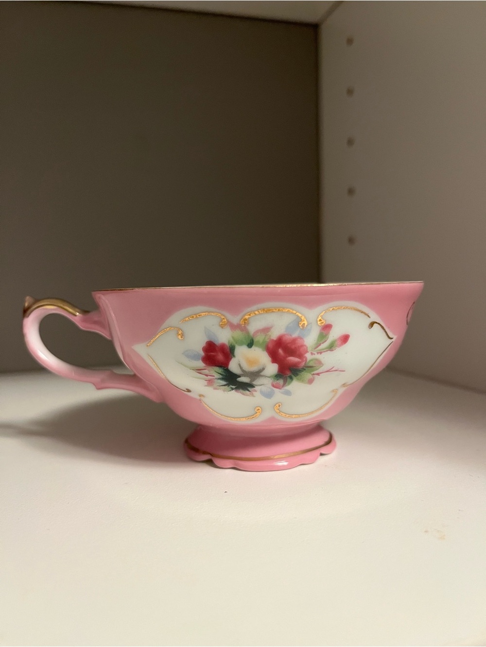 Vintage Japanese Export Crown M China Tea Cup, Pink/ Floral with gold trim. - Picture 2 of 7